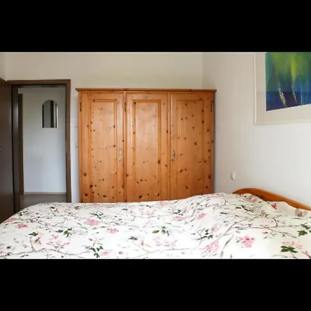 Idyllisches Mit 2 Schlafzimmer Apartman