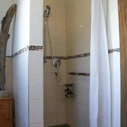 アパート Idyllisches Mit 2 Schlafzimmer *