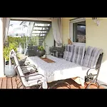 Idyllisches Mit 2 Schlafzimmer Apartment
